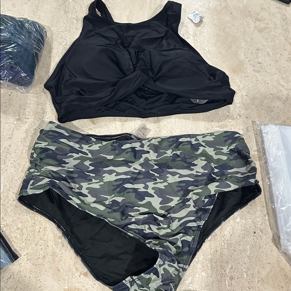 Two Piece Bikini Set Full Coverage Swimsuit Tummy Control Padded NWT Size XXL - Picture 2 of 3